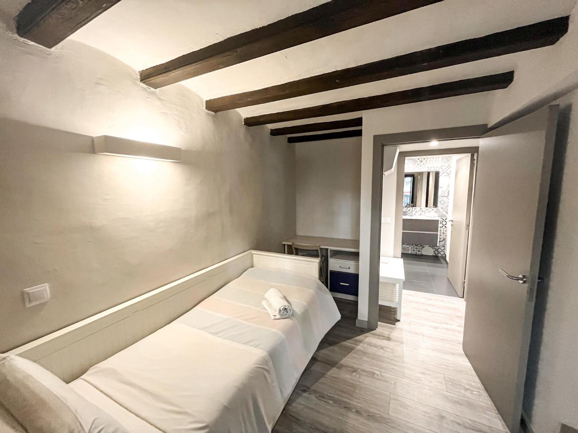 지로나 Old Town Duplex With Character 아파트 외부 사진